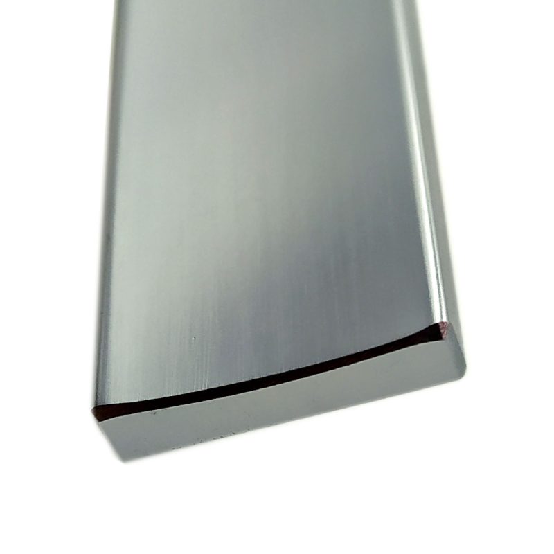 Aluminium profile for household appliances with double polished / satin finish